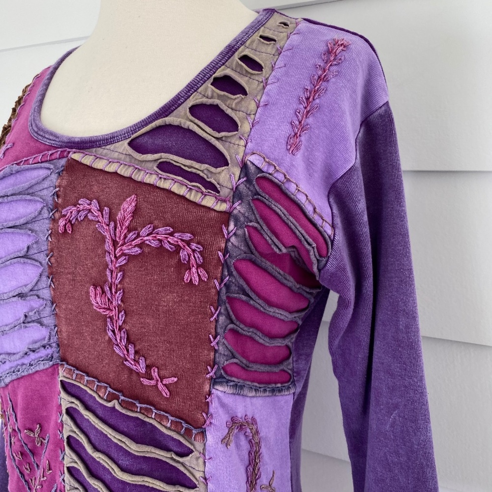 Vintage Rising International Embroidered Mixed Textures Purple Top Medium - Picture 7 of 15